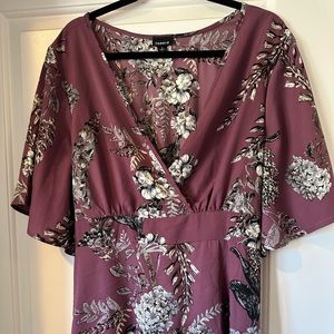 Torrid plus size 2 top. Crossover surplice. NWOT